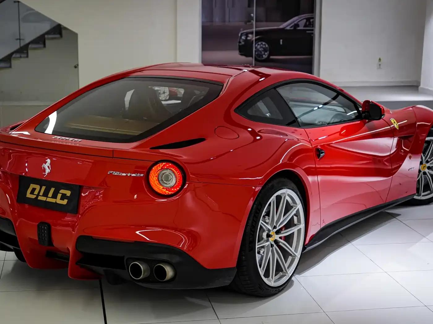 2013 F12berlinetta 6.3L Standard Model — миниатюра 13