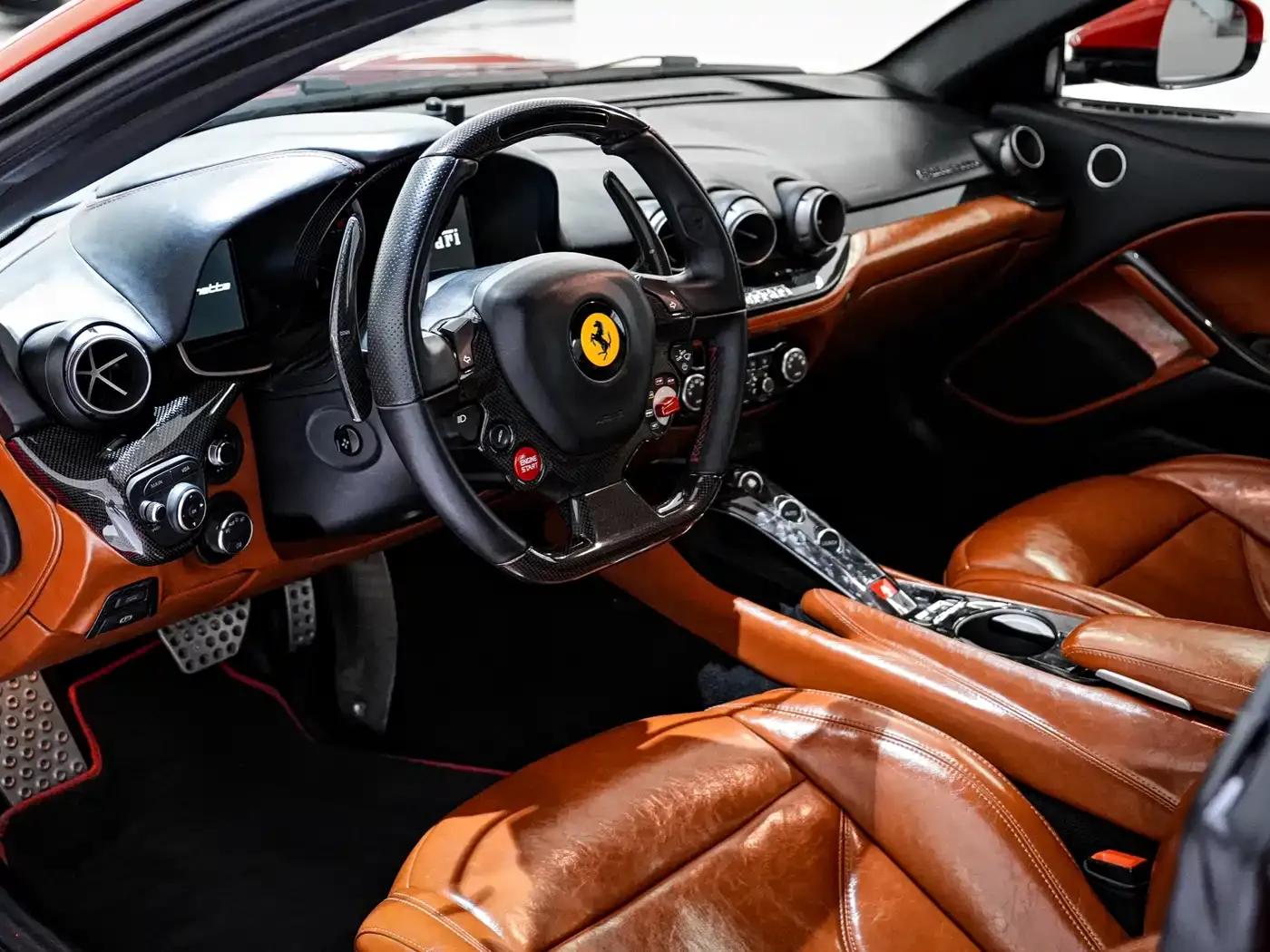 2013 F12berlinetta 6.3L Standard Model — миниатюра 14