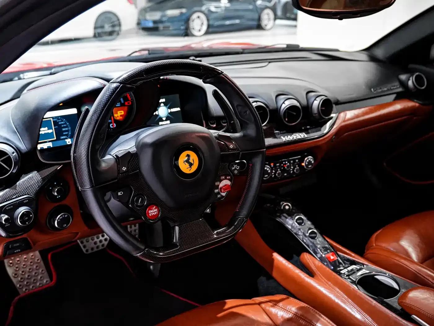 2013 F12berlinetta 6.3L Standard Model — миниатюра 18