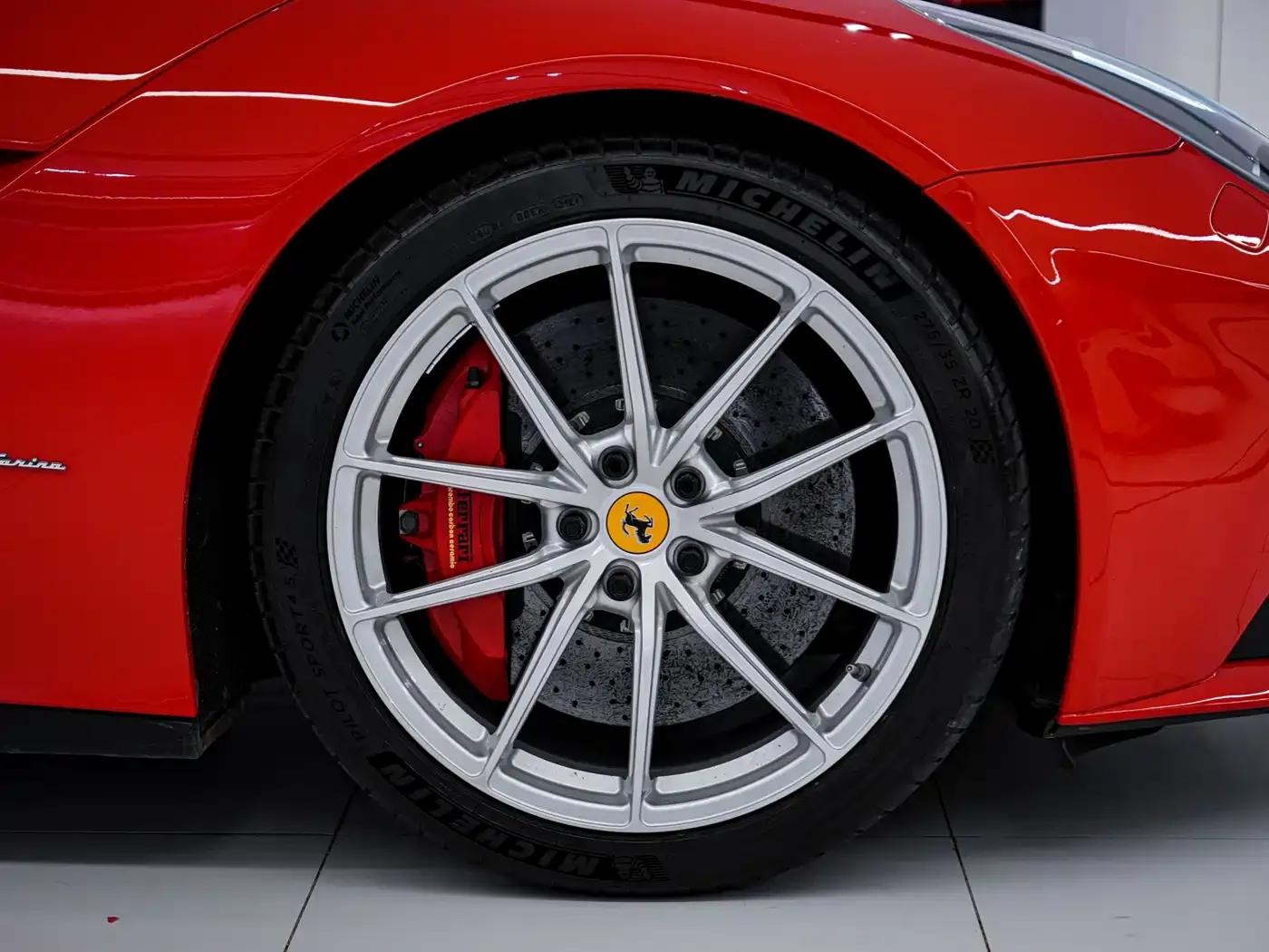 2013 F12berlinetta 6.3L Standard Model — миниатюра 5
