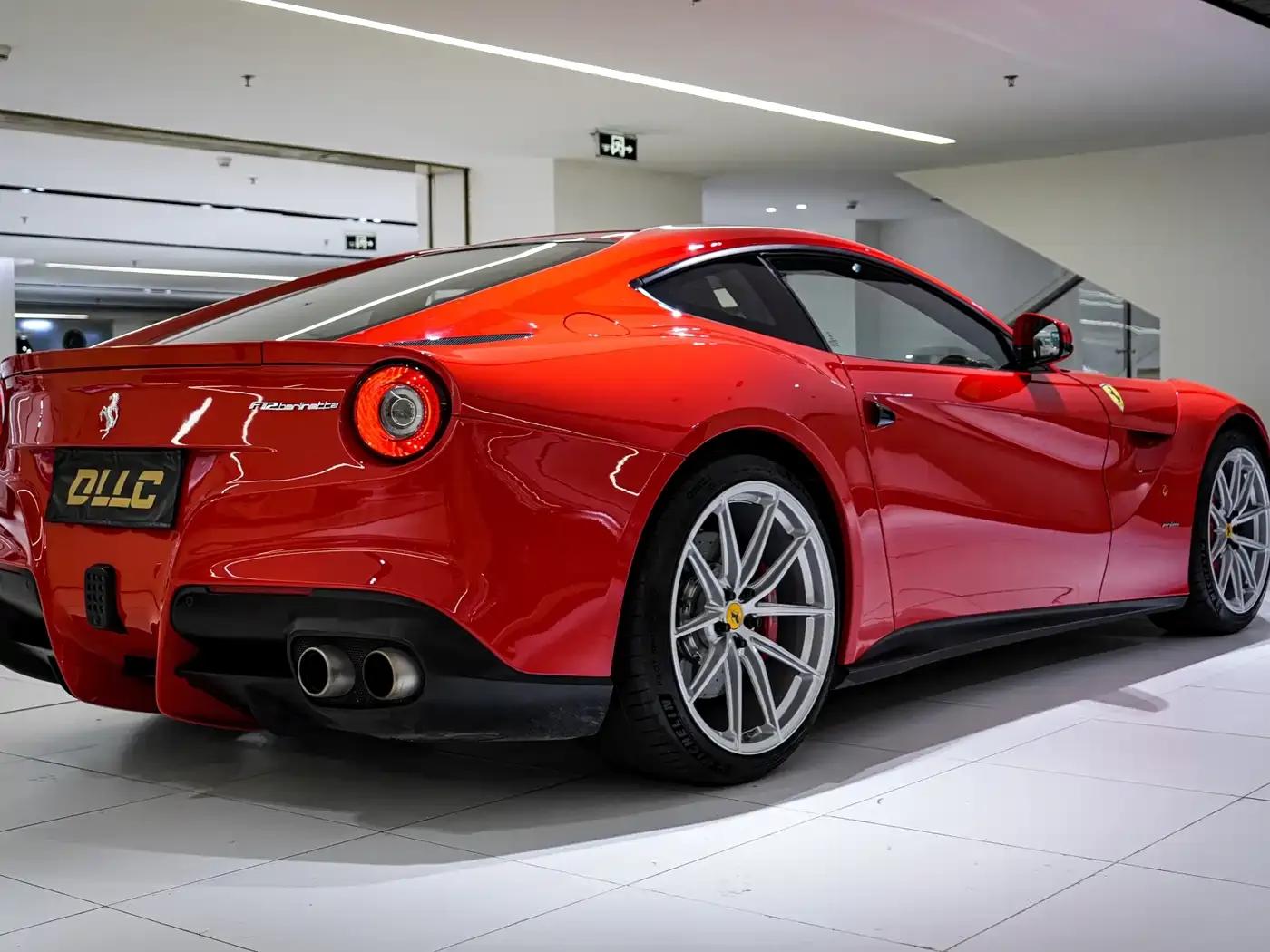 2013 F12berlinetta 6.3L Standard Model — миниатюра 6
