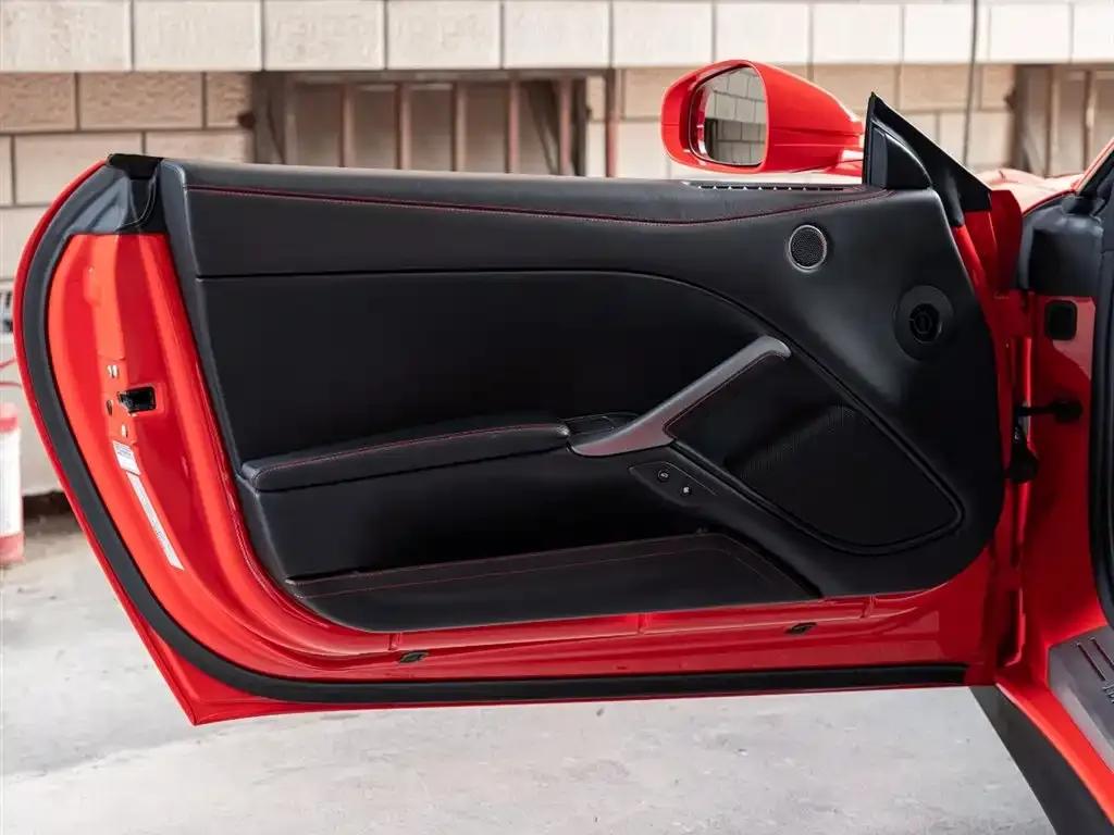2013 F12berlinetta 6.3L Standard Model — миниатюра 16