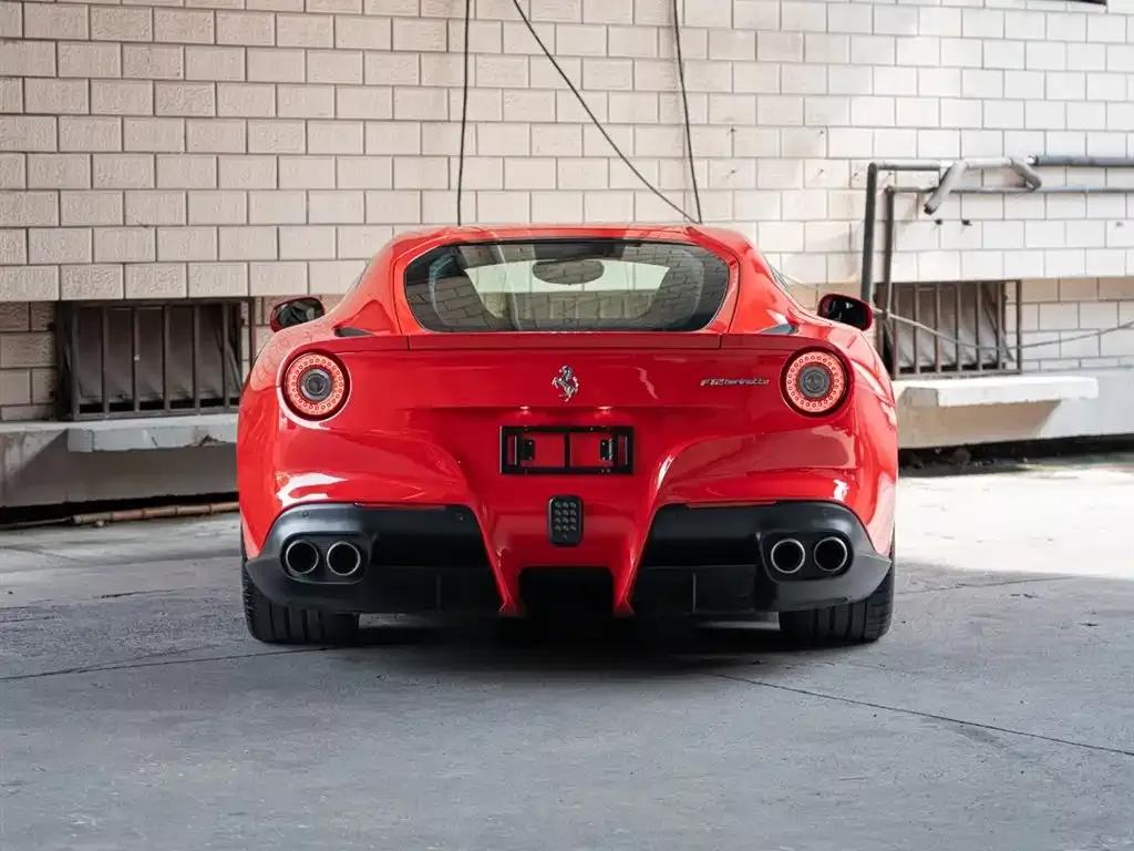2013 F12berlinetta 6.3L Standard Model — миниатюра 5