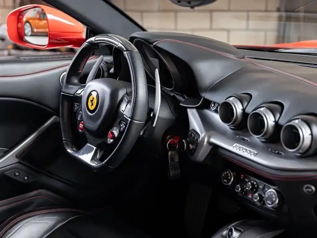 2013 F12berlinetta 6.3L Standard Model — миниатюра 10