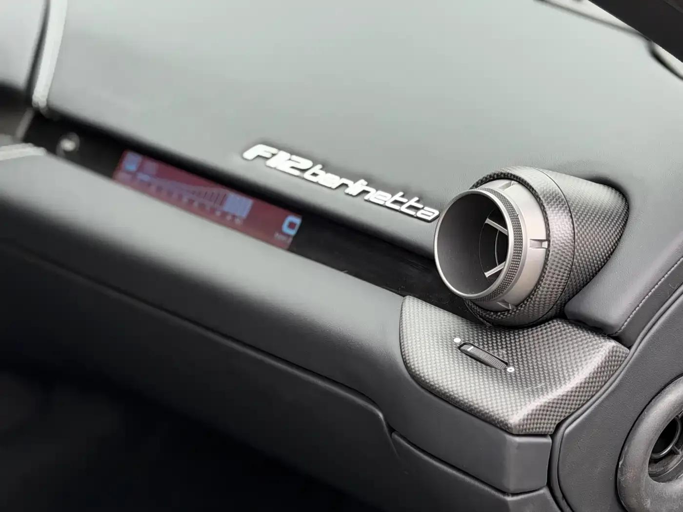 2013 F12berlinetta 6.3L Standard Model — миниатюра 7