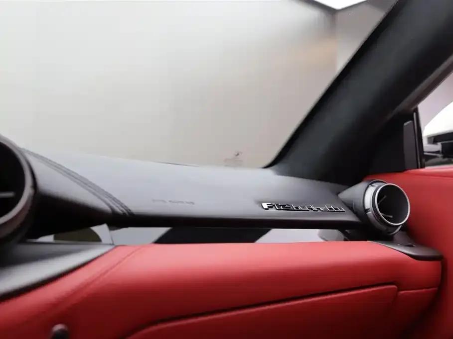 2013 F12berlinetta 6.3L Standard Model — миниатюра 12