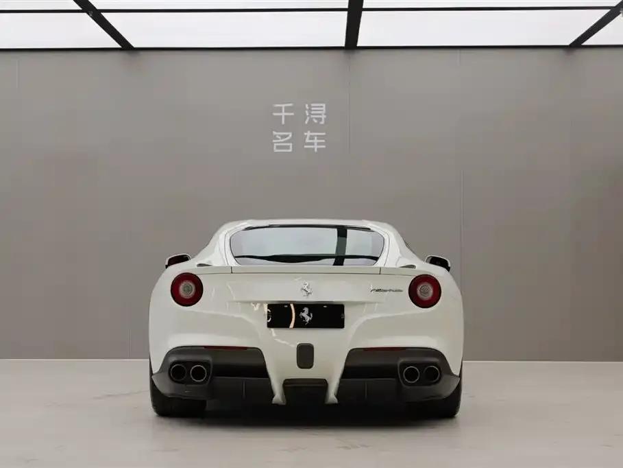 2013 F12berlinetta 6.3L Standard Model — миниатюра 15