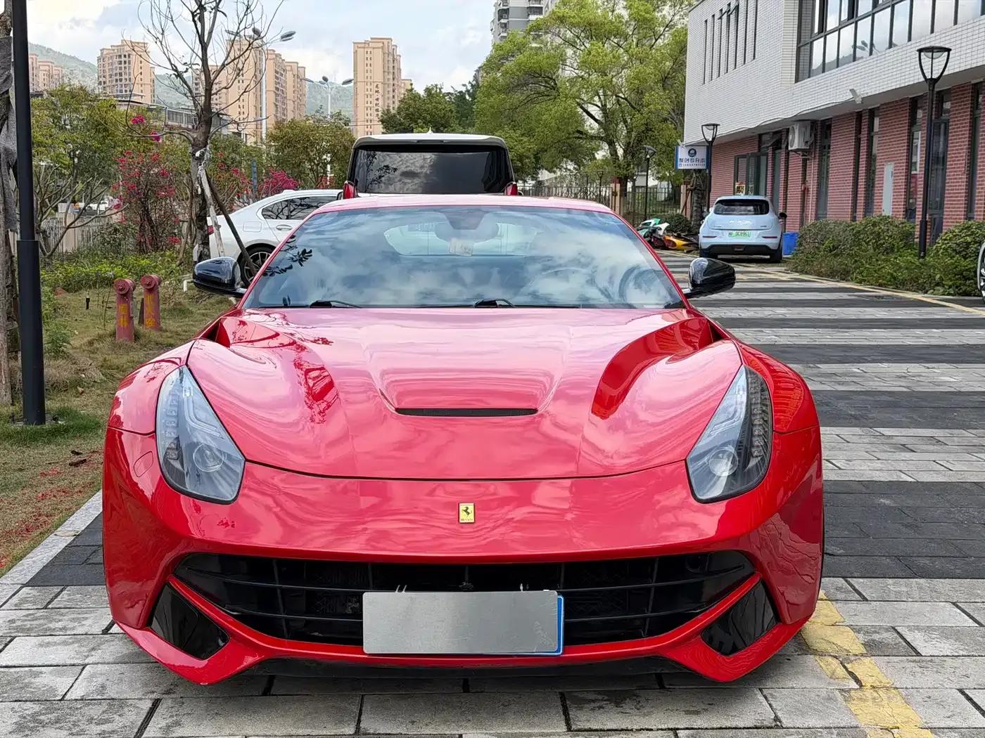 2013 F12berlinetta 6.3L Standard Model — миниатюра 1