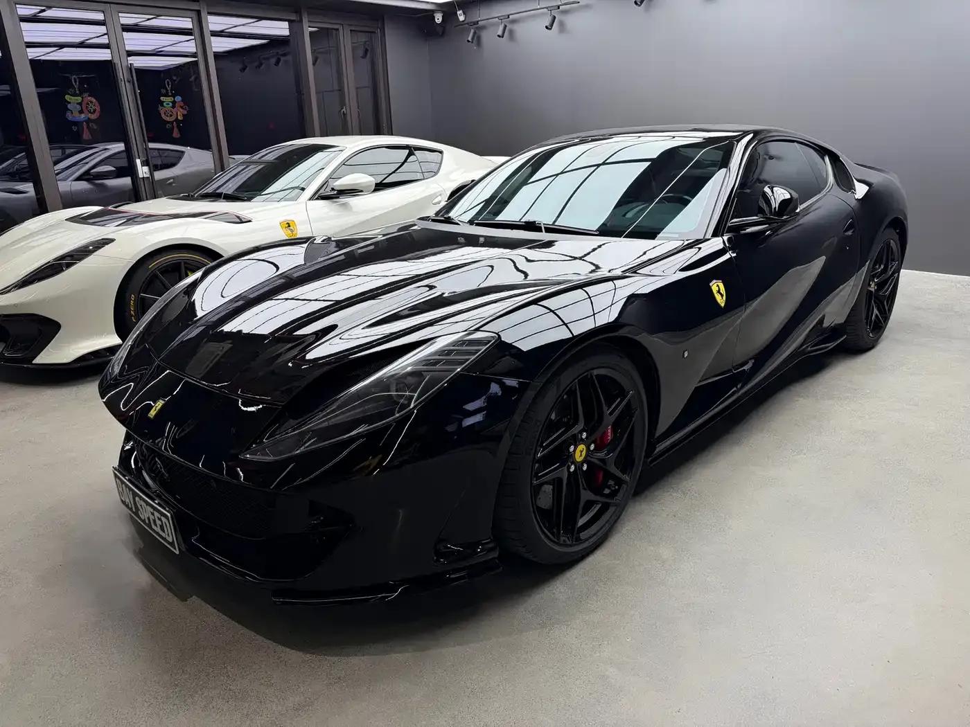 Ferrari 812 2017 6.5L Superfast — миниатюра 1