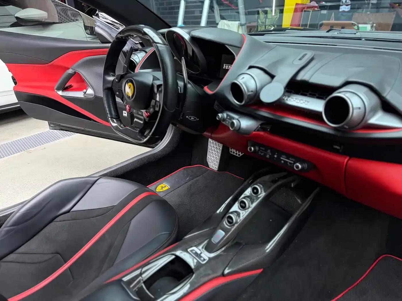 Ferrari 812 2017 6.5L Superfast — миниатюра 33