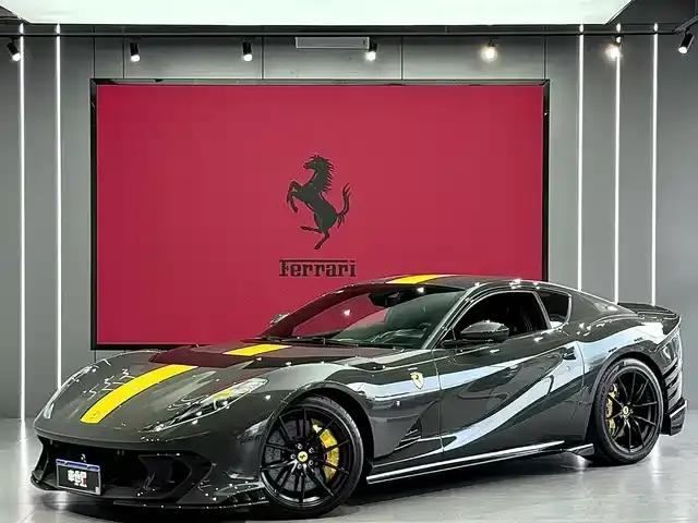Ferrari 812 2022 6.5L Automatic