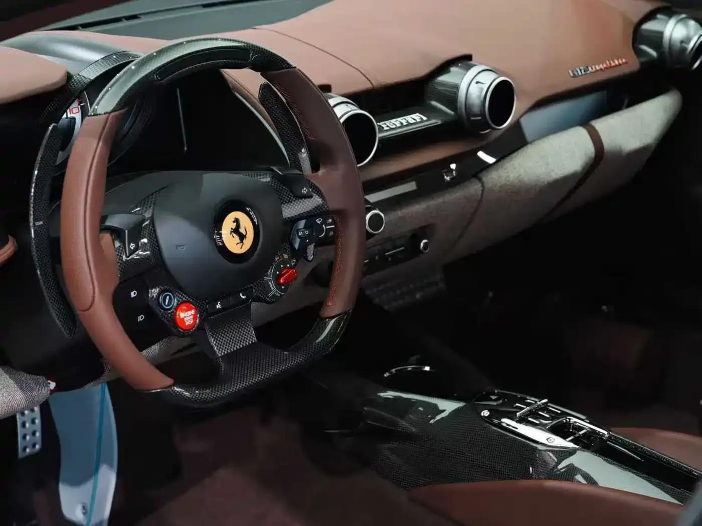 Ferrari 812 2023 Competizione one-off custom edition — миниатюра 4