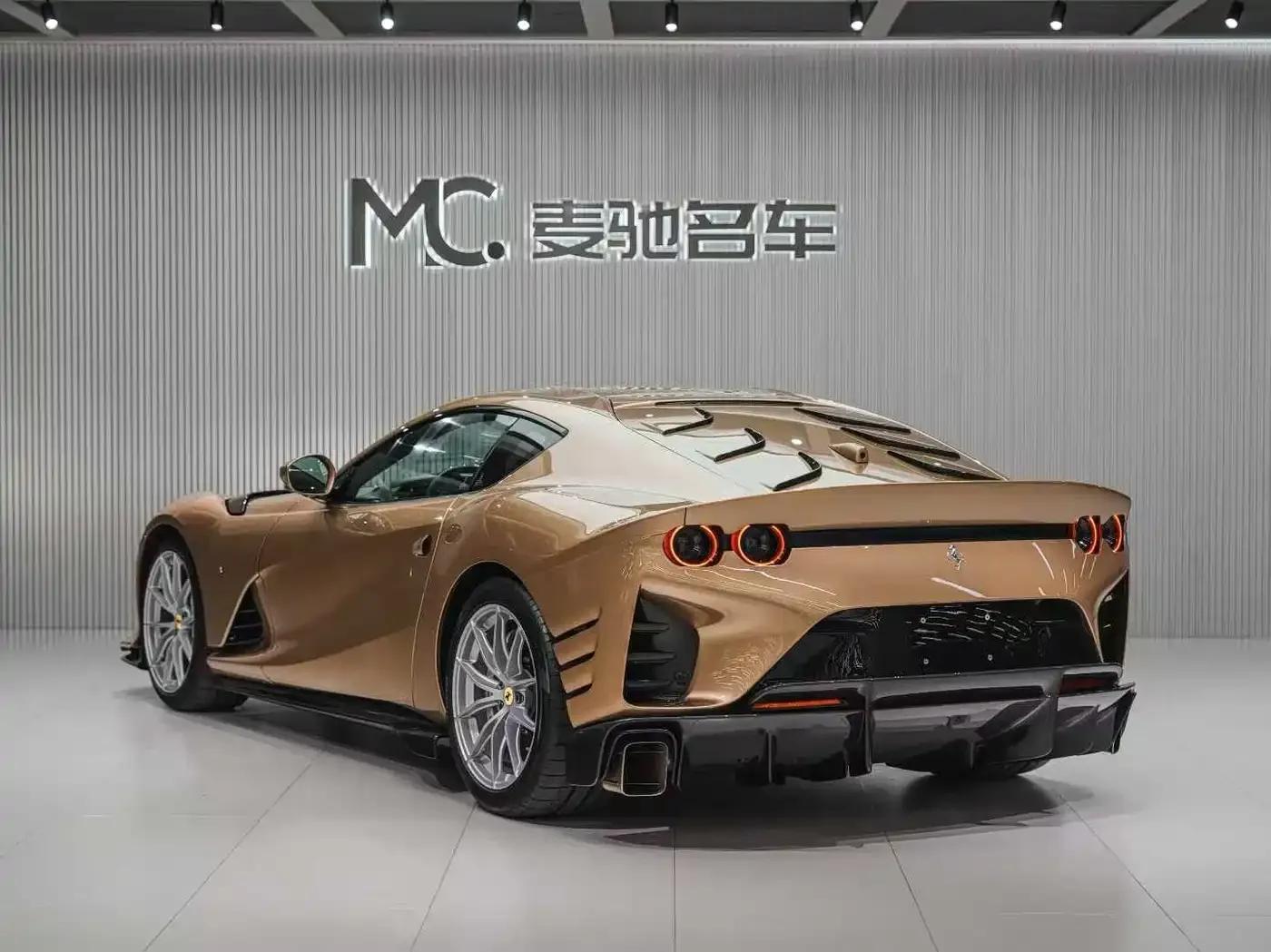 Ferrari 812 2023 Competizione one-off custom edition — миниатюра 7