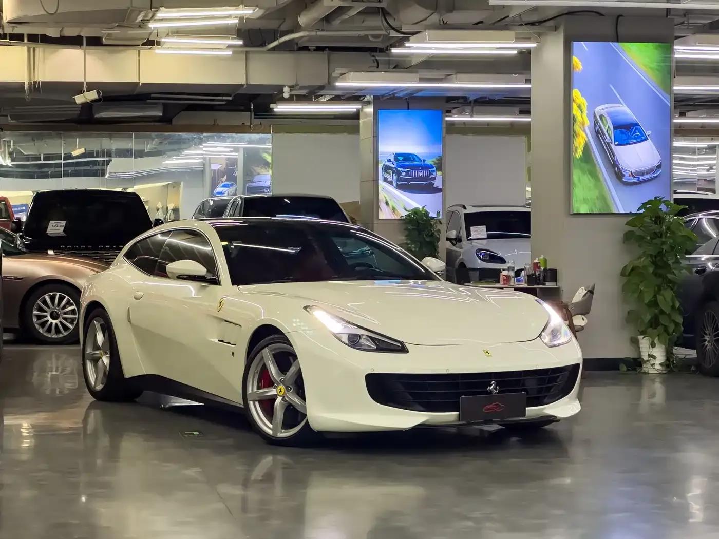 2017 GTC4Lusso 3.9T V8 — миниатюра 3