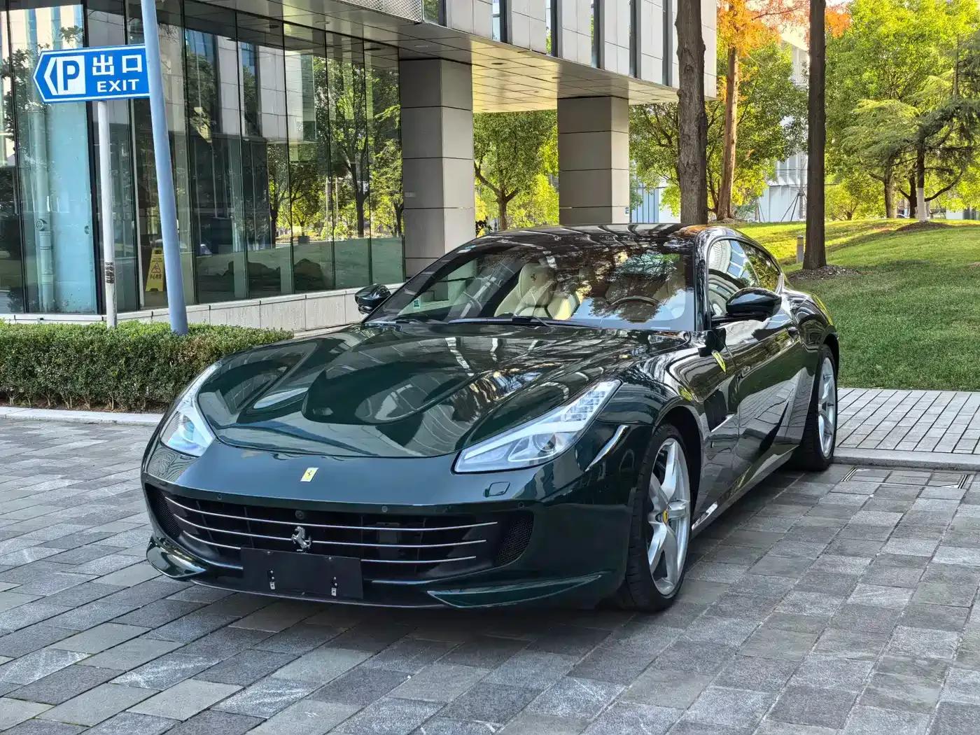 2017 GTC4Lusso 3.9T V8 — миниатюра 1