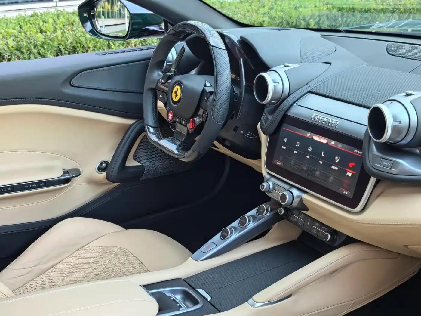 2017 GTC4Lusso 3.9T V8 — миниатюра 27