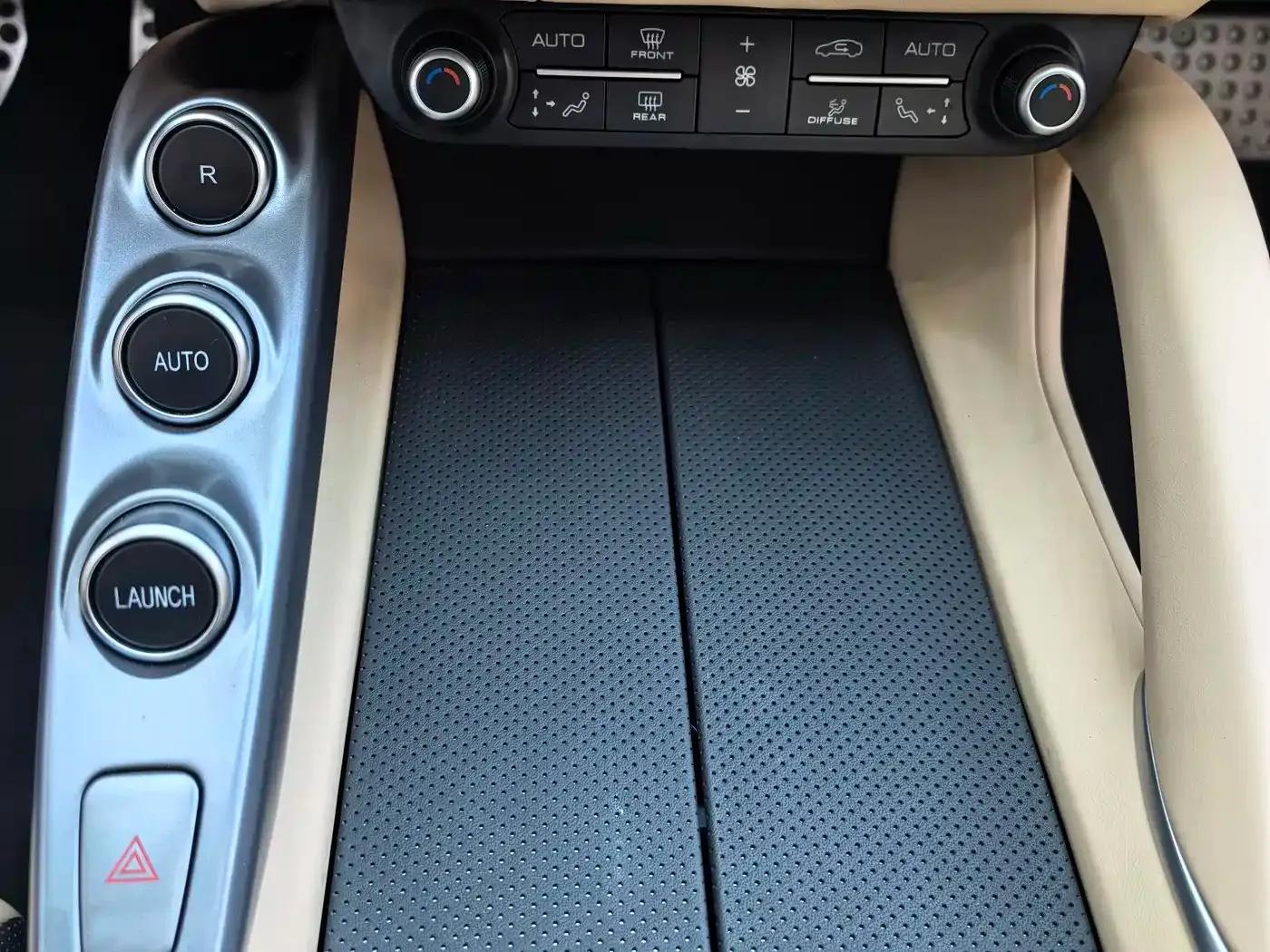 2017 GTC4Lusso 3.9T V8 — миниатюра 33