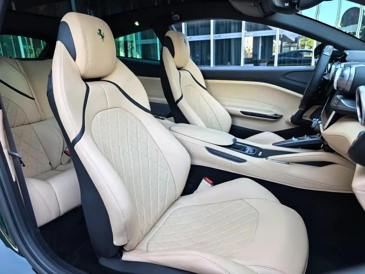 2017 GTC4Lusso 3.9T V8 — миниатюра 38