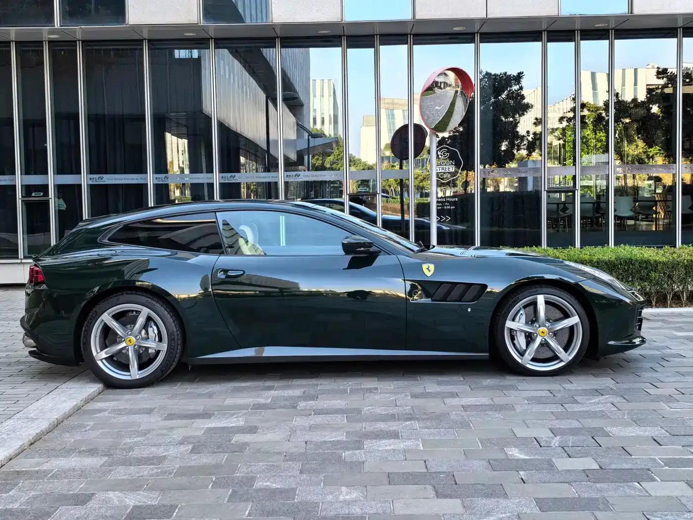 2017 GTC4Lusso 3.9T V8 — миниатюра 5