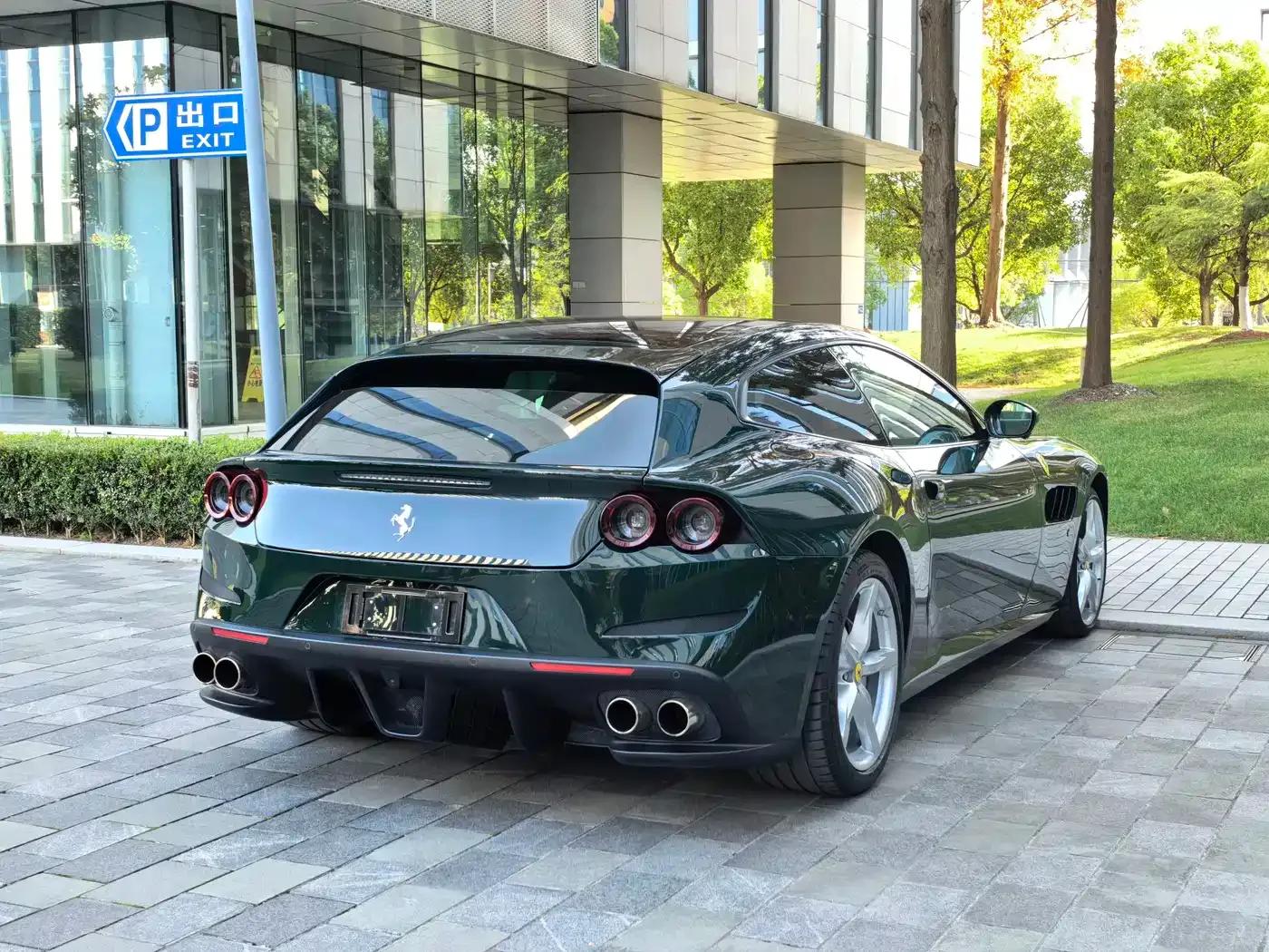 2017 GTC4Lusso 3.9T V8 — миниатюра 60