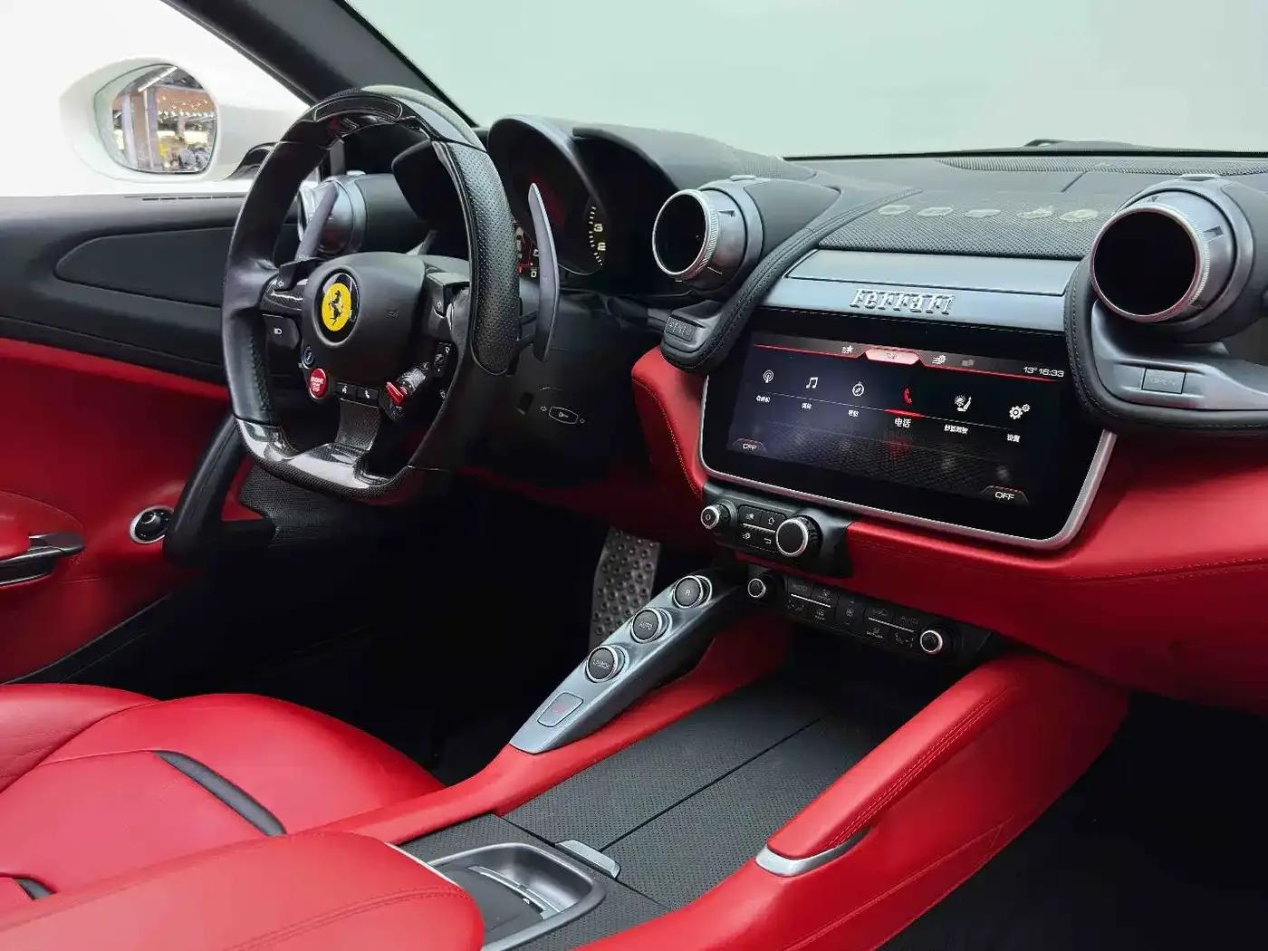 2017 GTC4Lusso 3.9T V8 — миниатюра 14