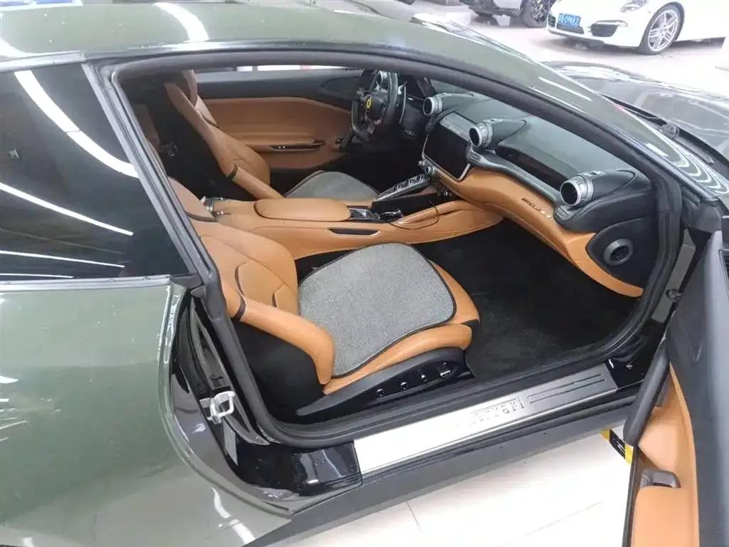 2017 GTC4Lusso 3.9T V8 — миниатюра 9