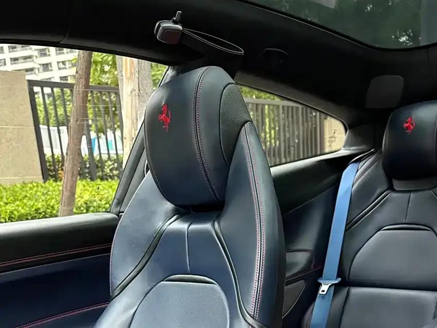 2017 GTC4Lusso 3.9T V8 — миниатюра 11