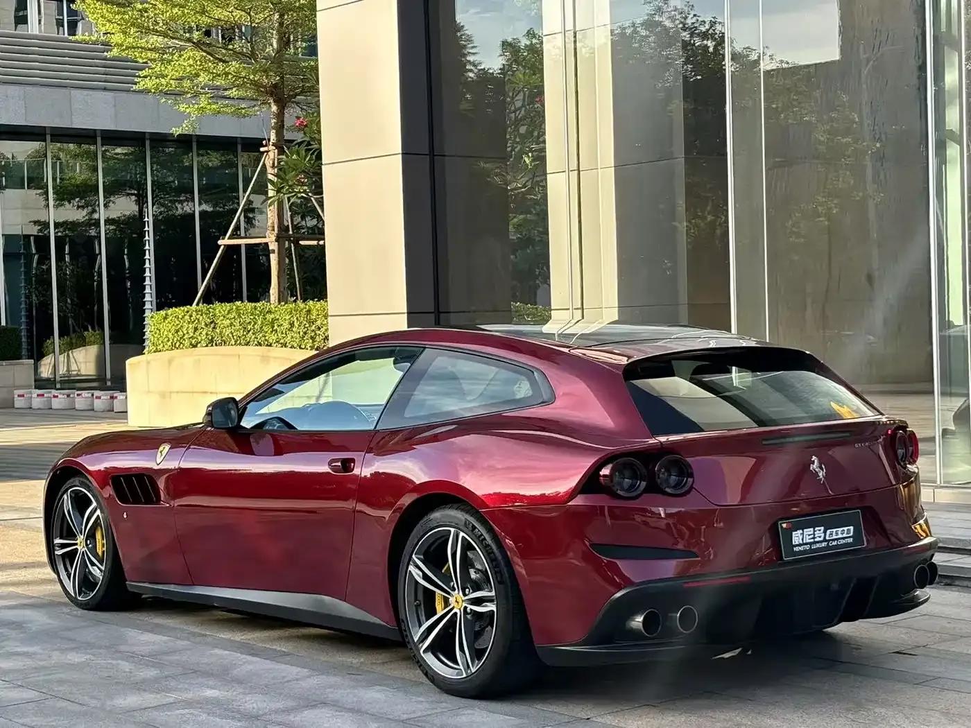 2016 GTC4Lusso 6.3L V12 — миниатюра 13