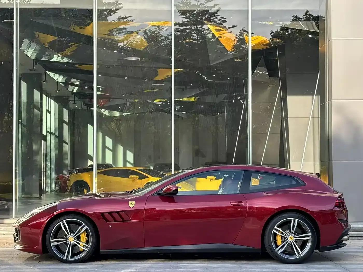 2016 GTC4Lusso 6.3L V12 — миниатюра 3