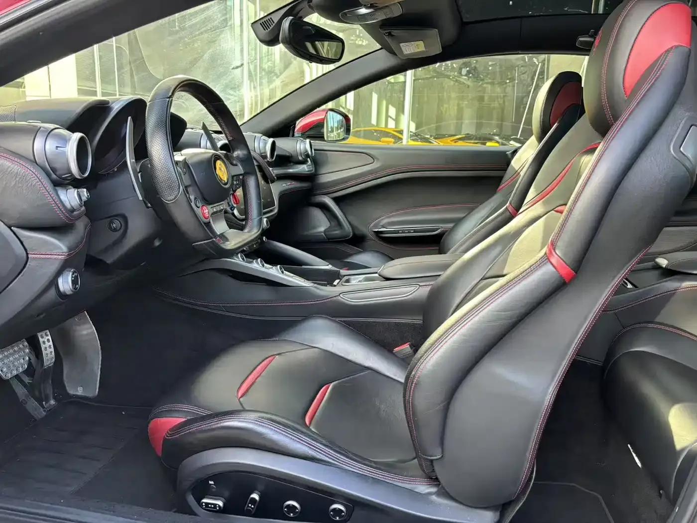 2016 GTC4Lusso 6.3L V12 — миниатюра 4