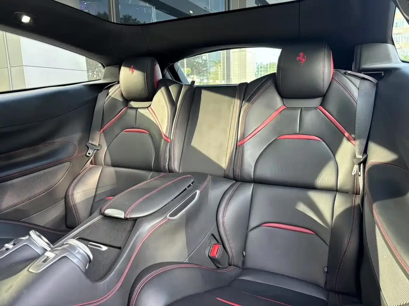 2016 GTC4Lusso 6.3L V12 — миниатюра 6