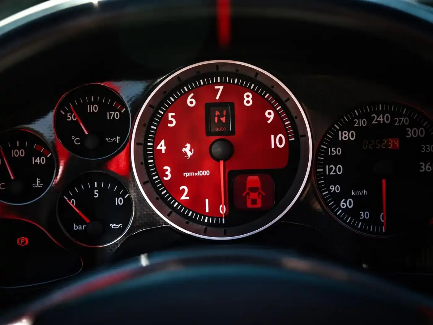 Ferrari F430 Spider 4.3 (2005) — миниатюра 13