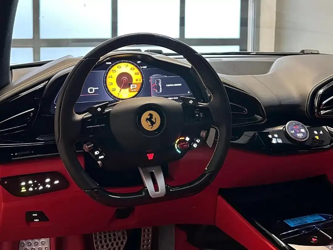 2023 Purosangue 6.5L V12 — миниатюра 2