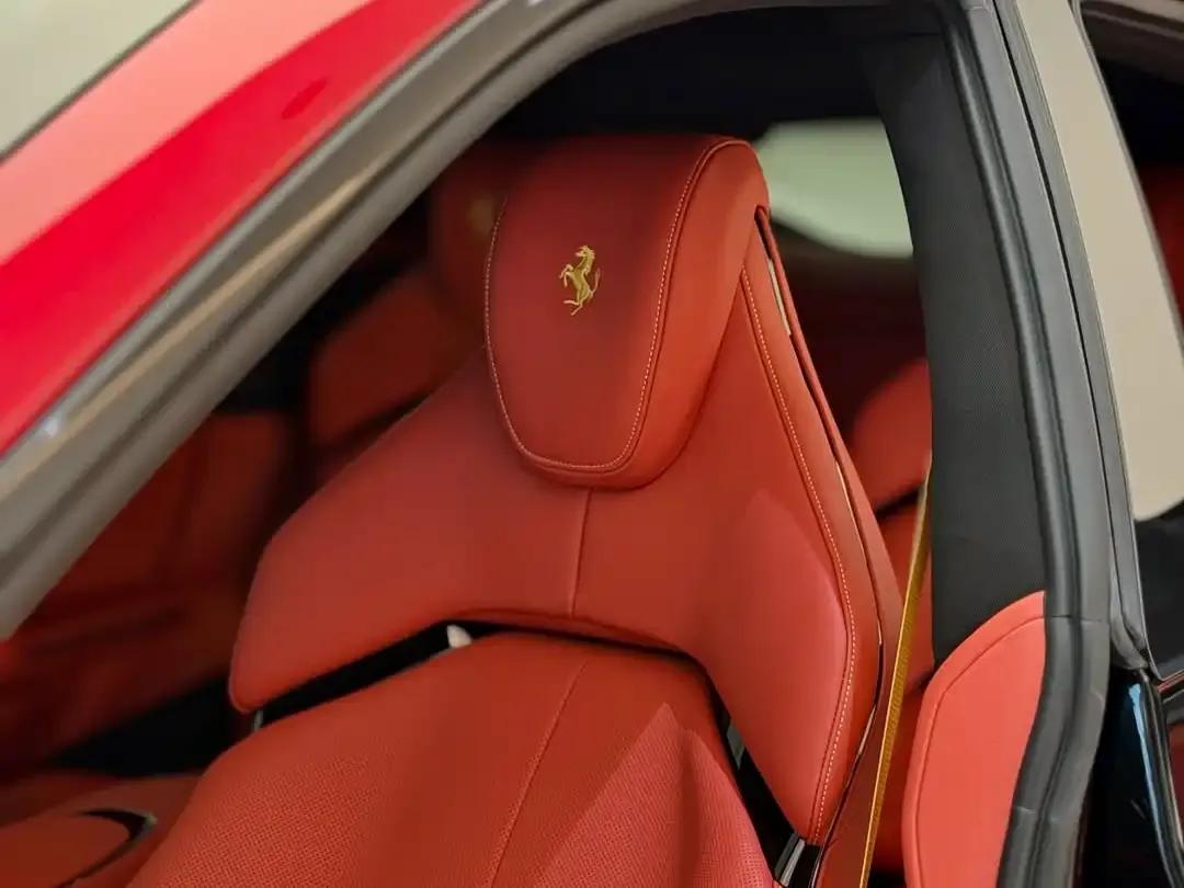 2023 Purosangue 6.5L V12 — миниатюра 4