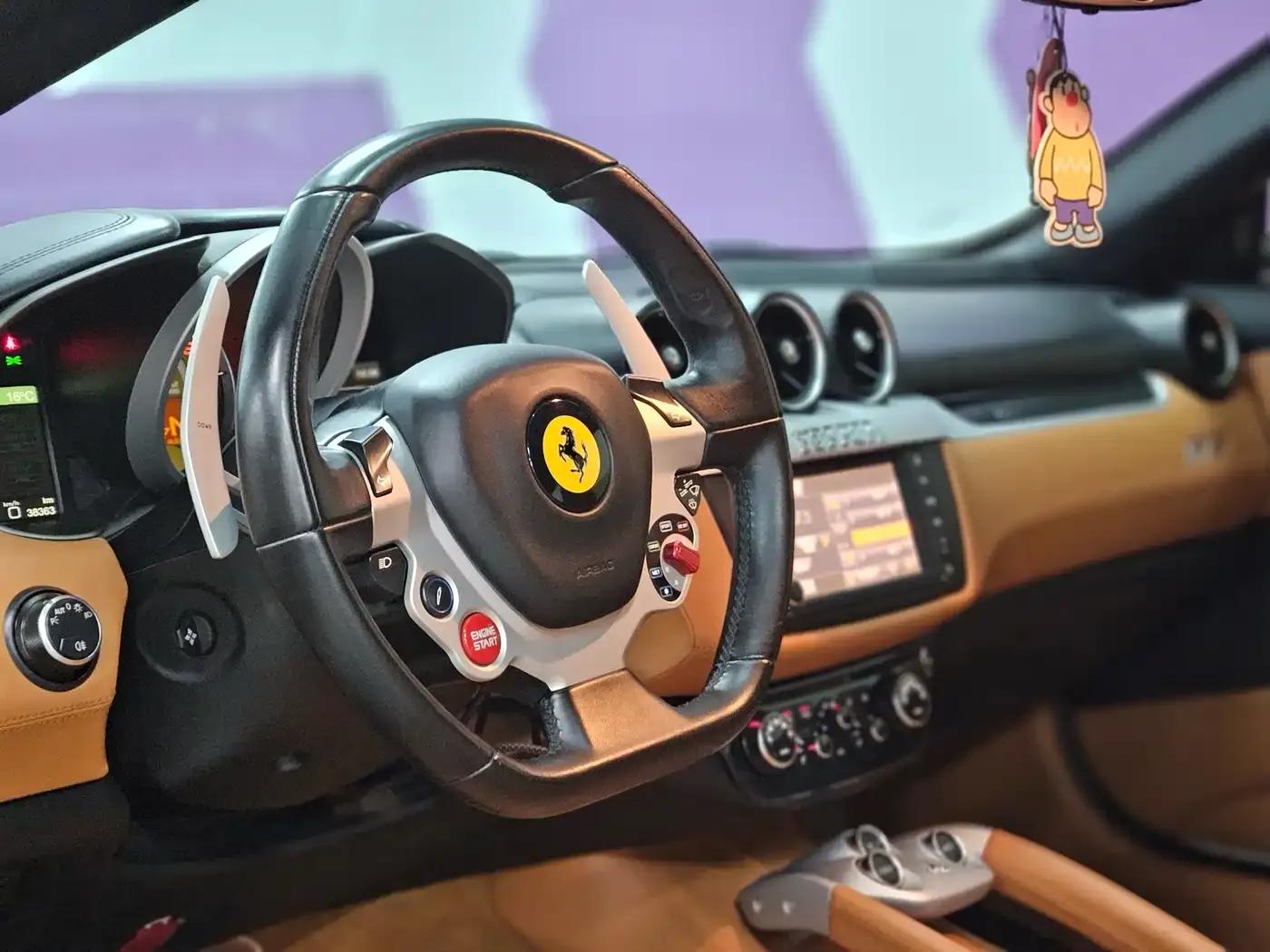 Ferrari FF 2012 6.3L V12 — миниатюра 4