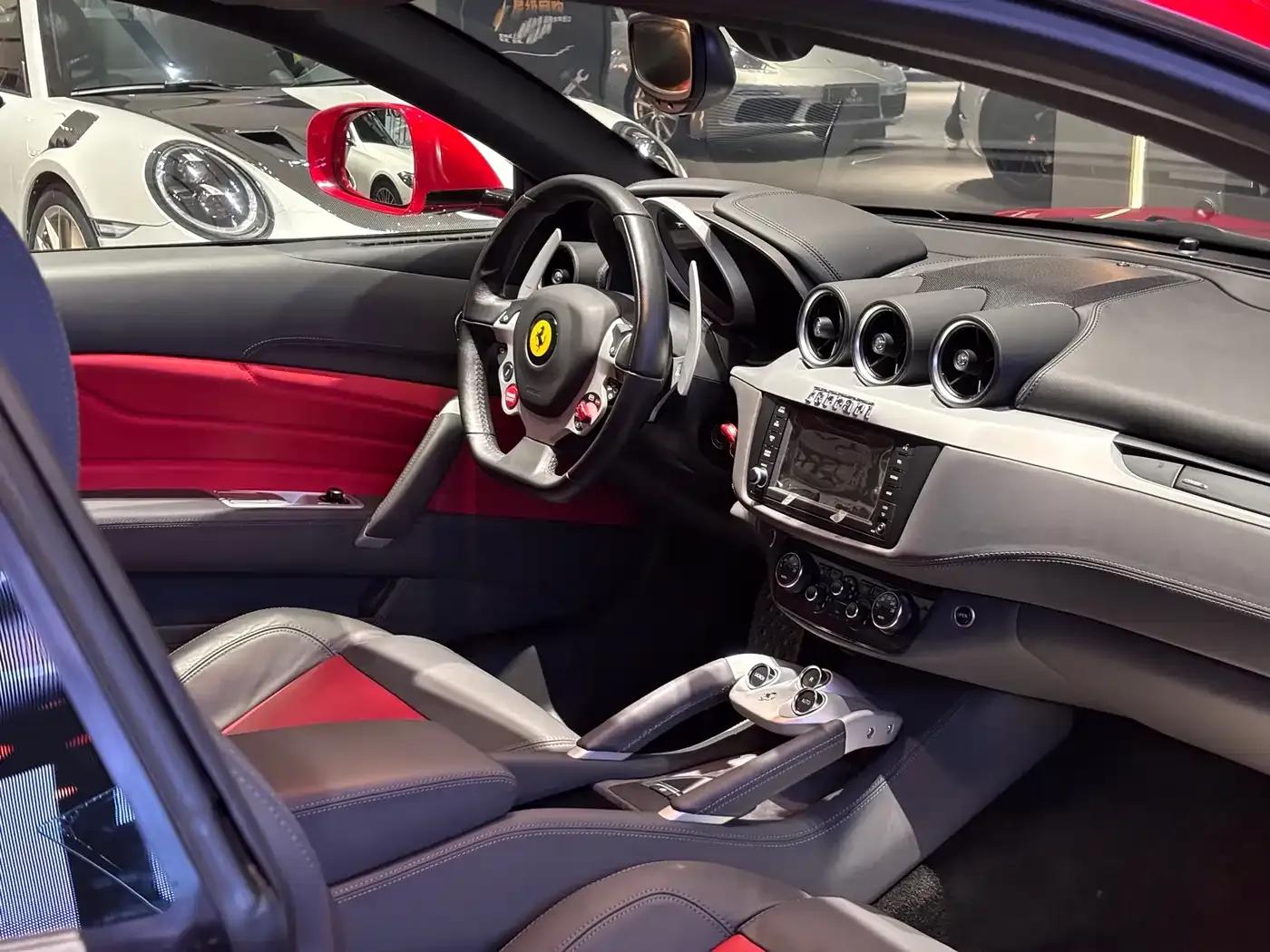 Ferrari FF 2012 6.3L V12 — миниатюра 11