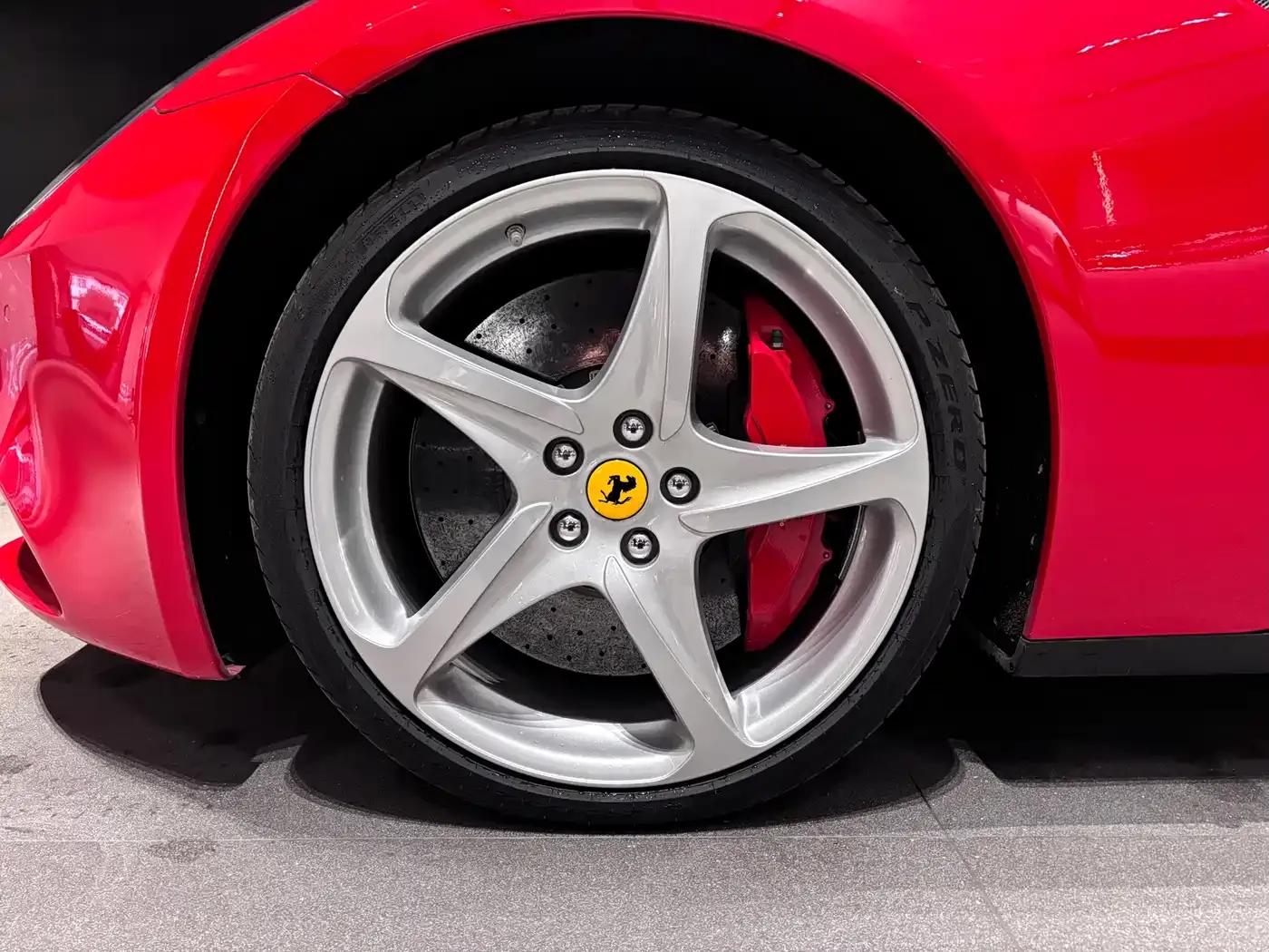 Ferrari FF 2012 6.3L V12 — миниатюра 6