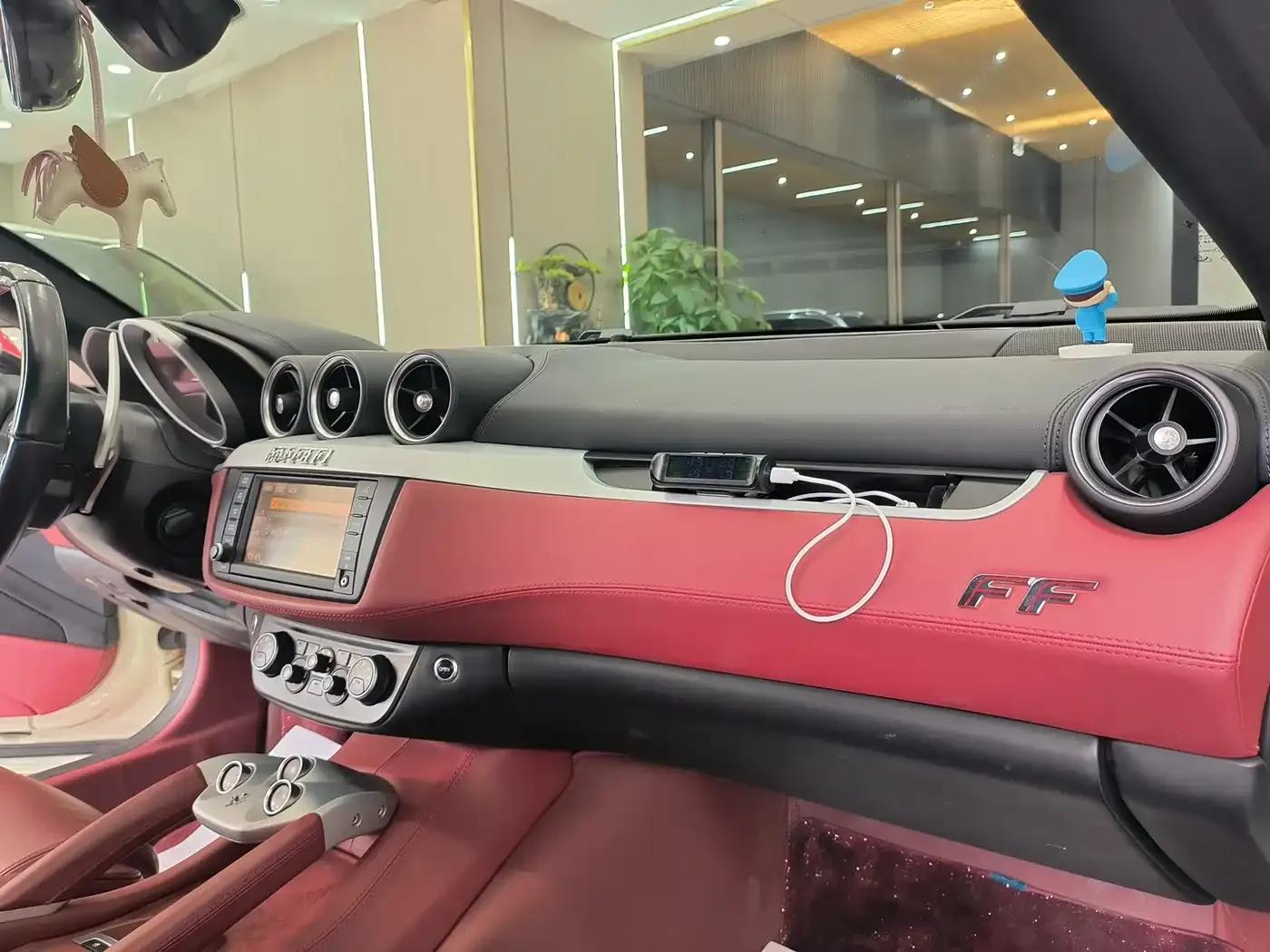 Ferrari FF 2012 6.3L V12 — миниатюра 16