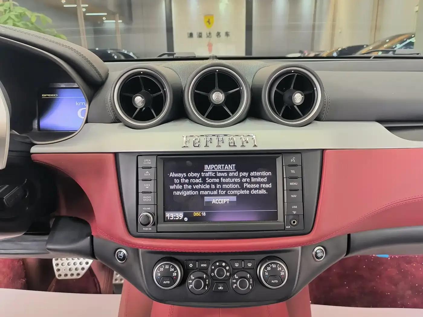 Ferrari FF 2012 6.3L V12 — миниатюра 7