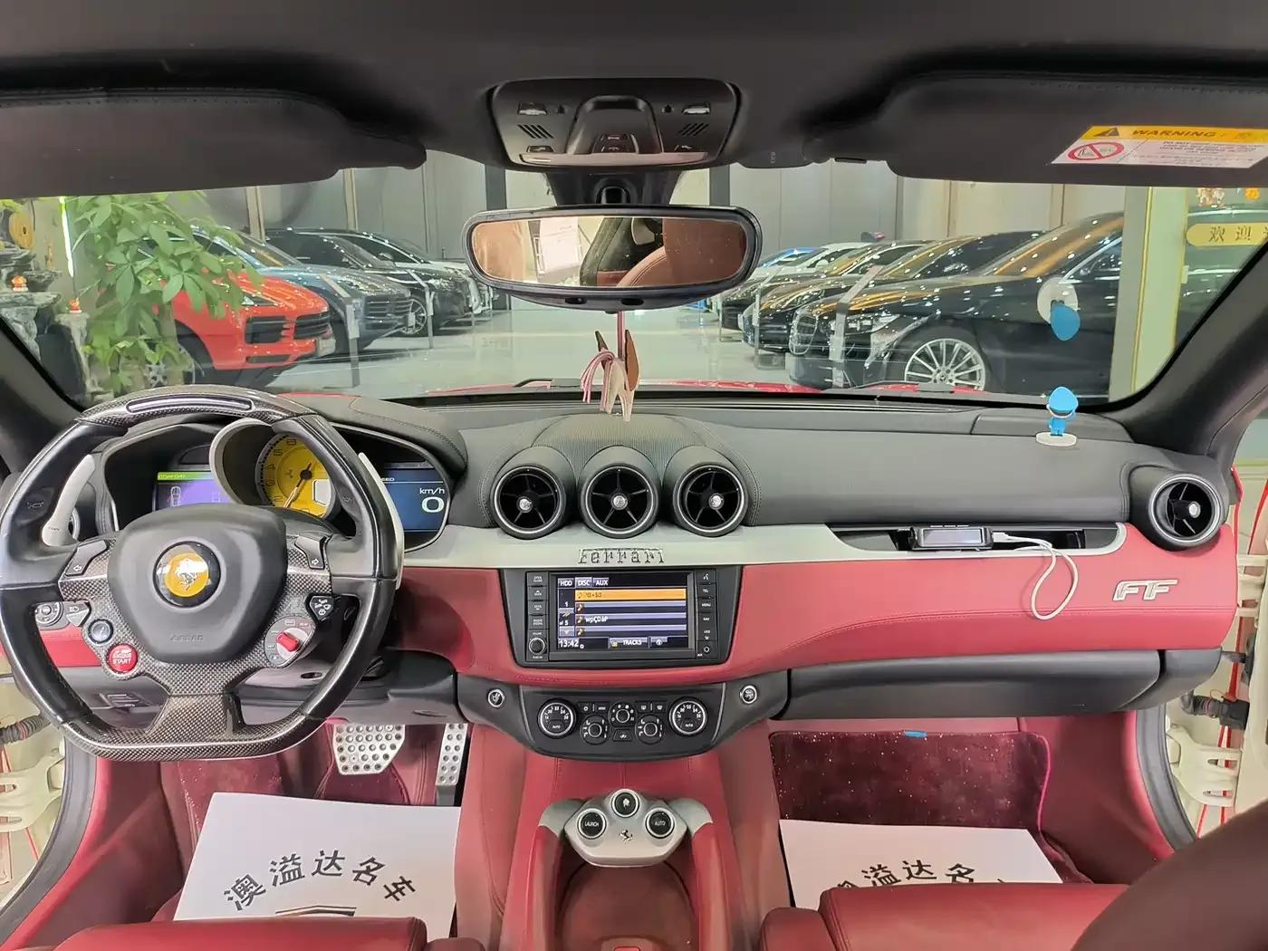 Ferrari FF 2012 6.3L V12 — миниатюра 10