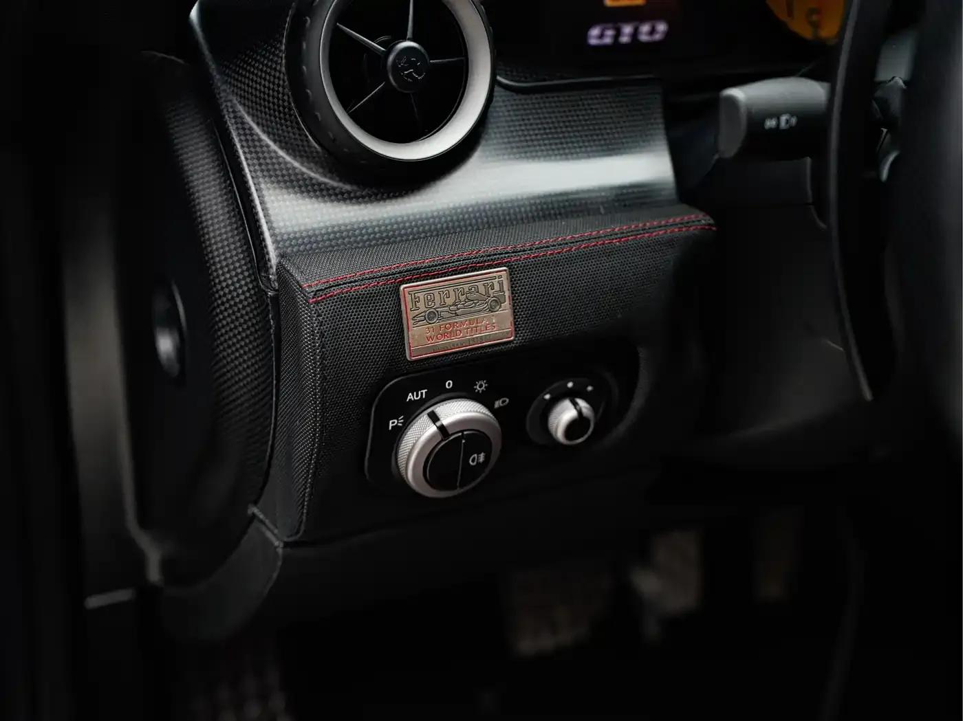 Ferrari 599 2011 GTO — миниатюра 17