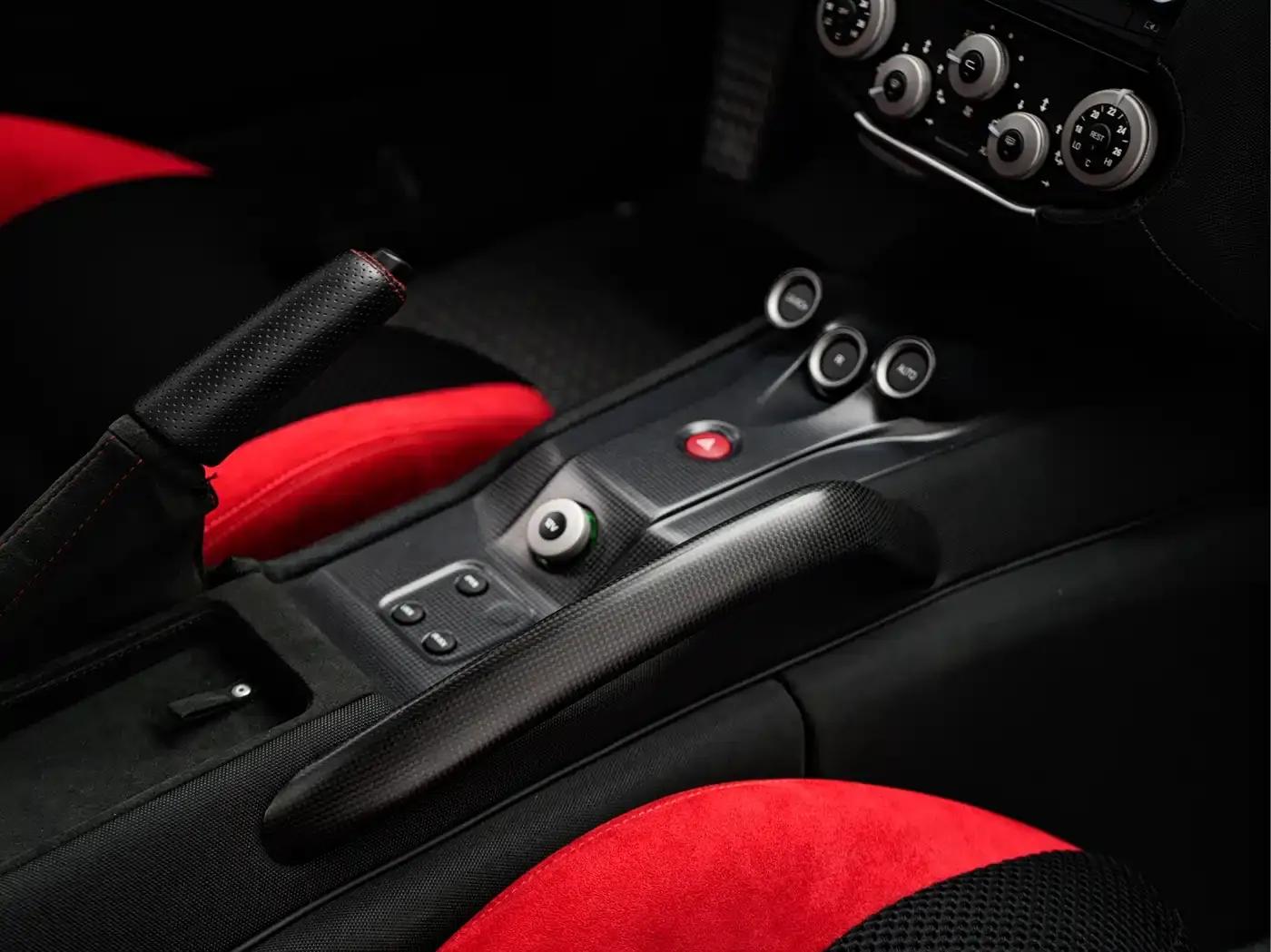 Ferrari 599 2011 GTO — миниатюра 25