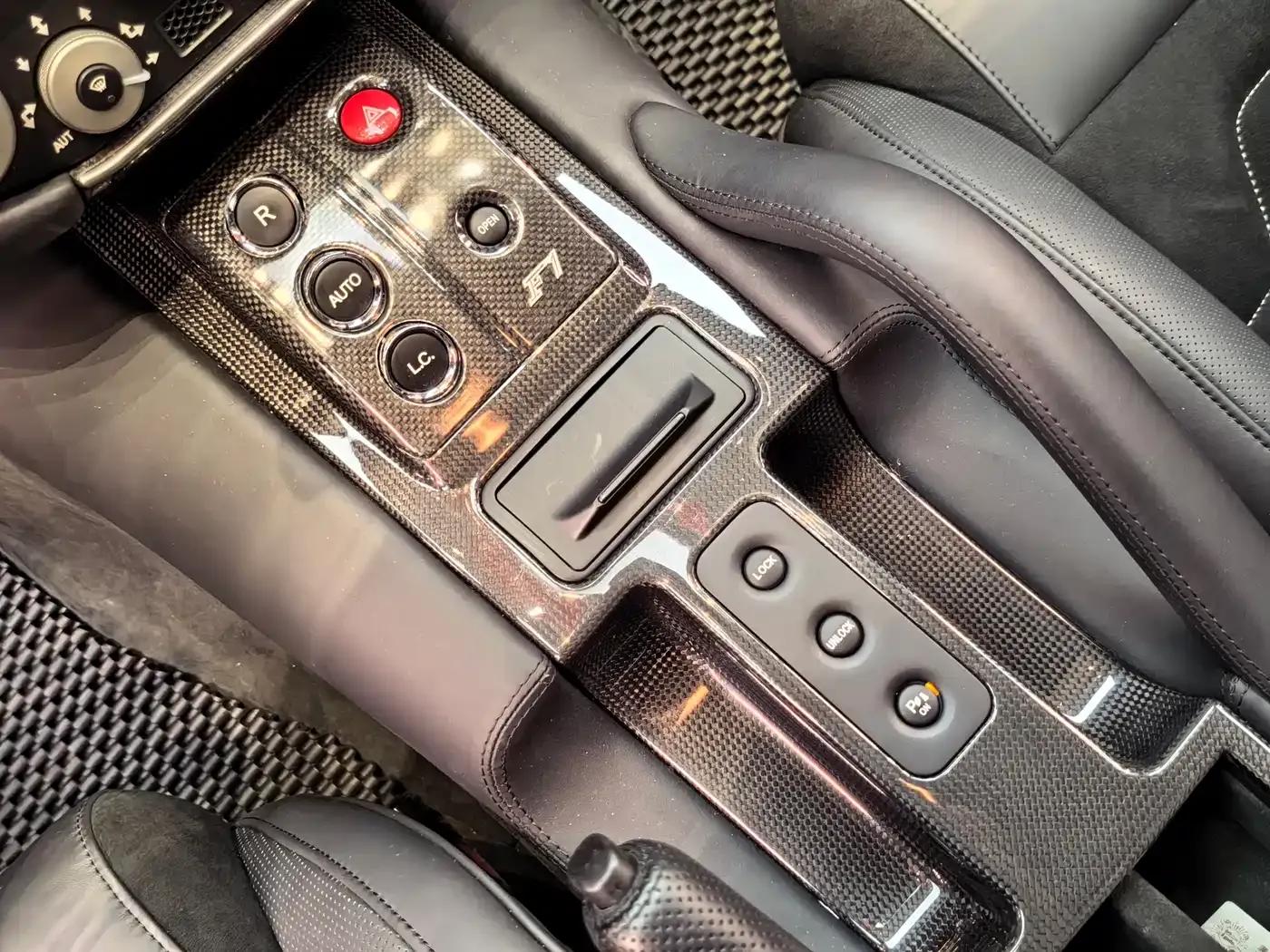 Ferrari 599 2006 model, 599 GTB Fiorano 6.0 — миниатюра 11