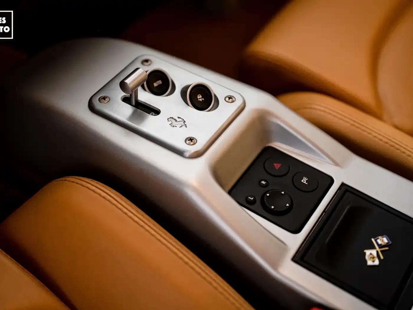 Ferrari 360 2000 model 3.6L manual — миниатюра 11