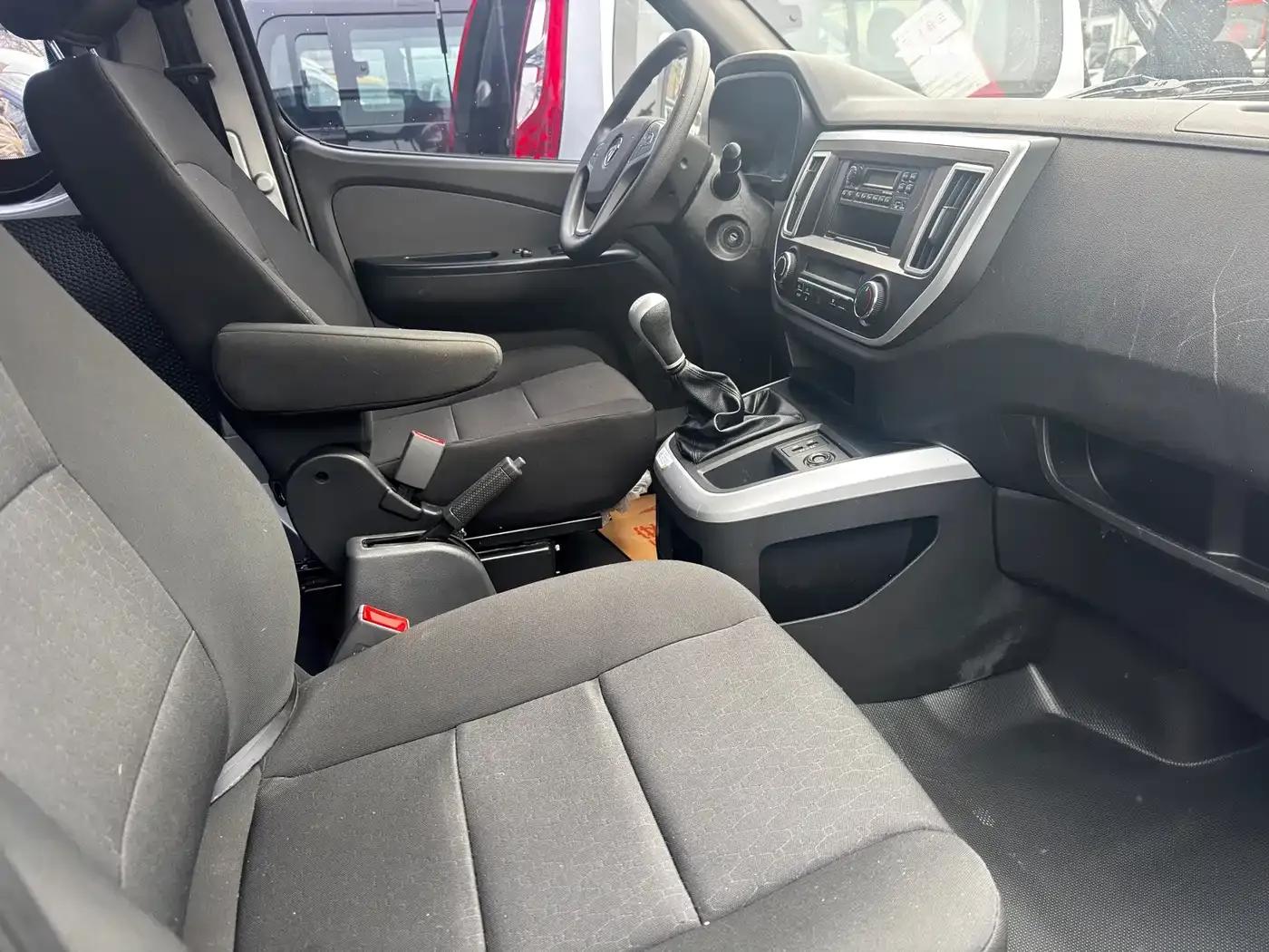 Fengjing G5 2024 2.0L Gasoline Commercial Vehicle Edition with 5/6 Seats and Bright Windows (DAN20L) — миниатюра 4