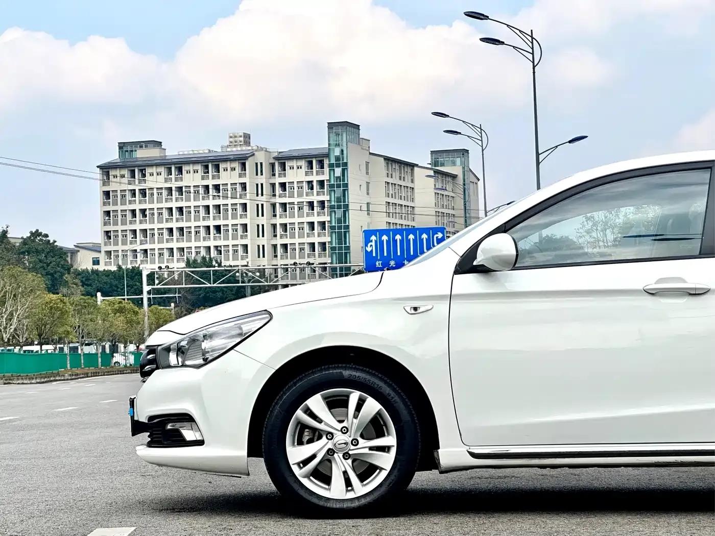 Trumpchi GA3S Vision 2014 1.6L Automatic Luxury ESP Edition — миниатюра 11