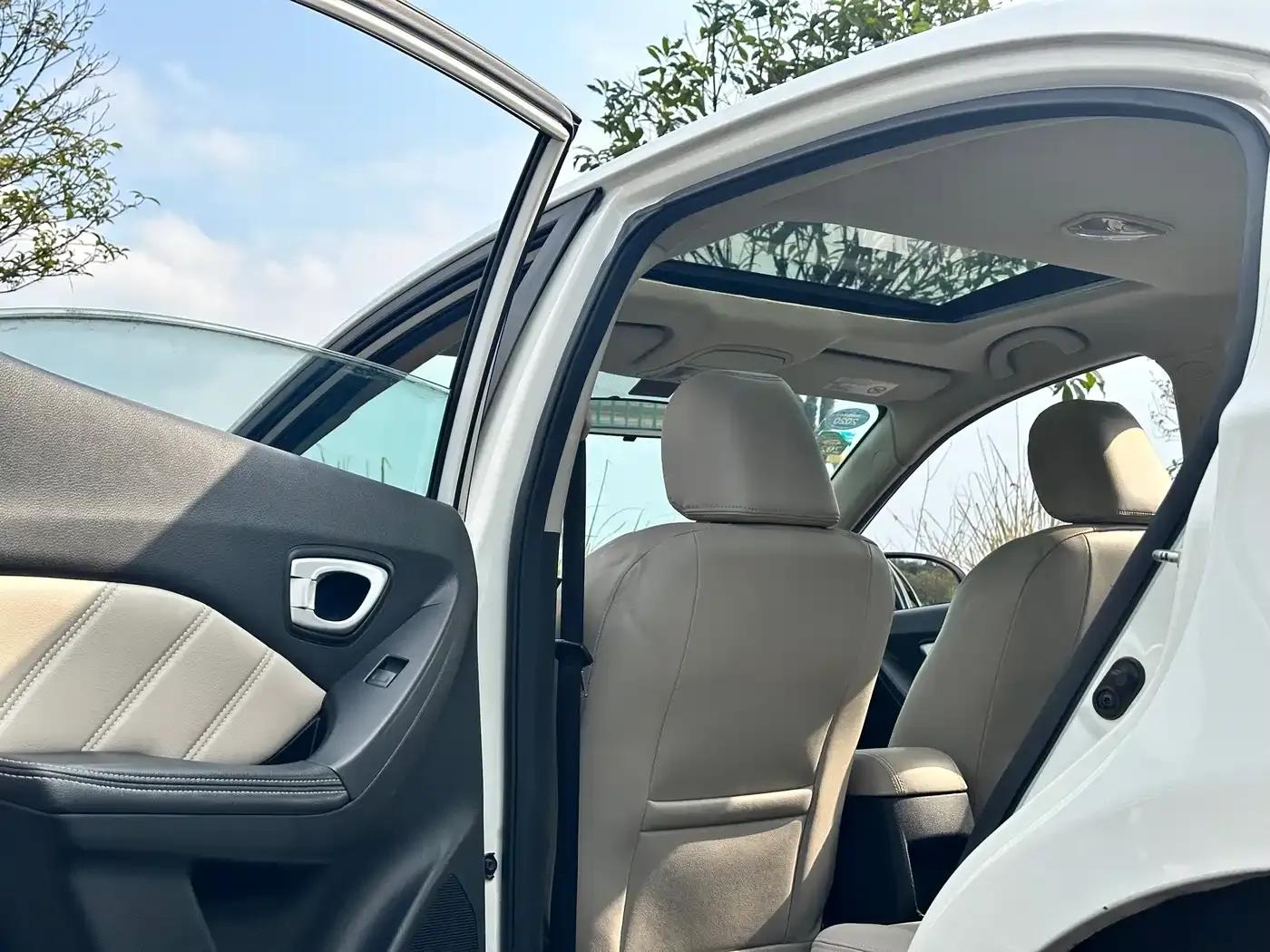 Trumpchi GA3S Vision 2014 1.6L Automatic Luxury ESP Edition — миниатюра 31