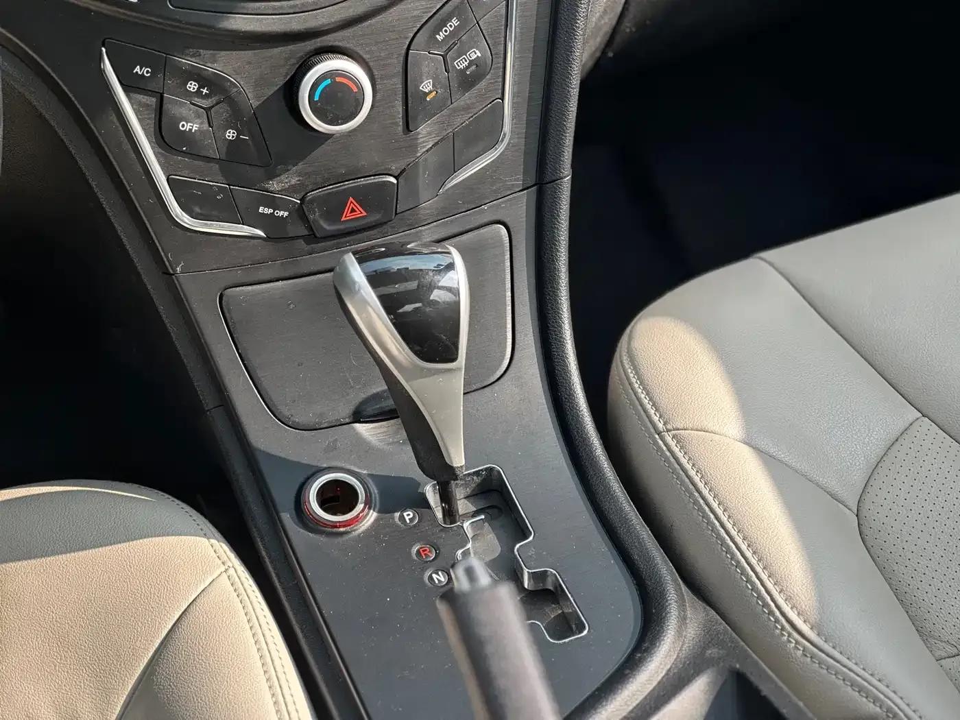 Trumpchi GA3S Vision 2014 1.6L Automatic Luxury ESP Edition — миниатюра 34