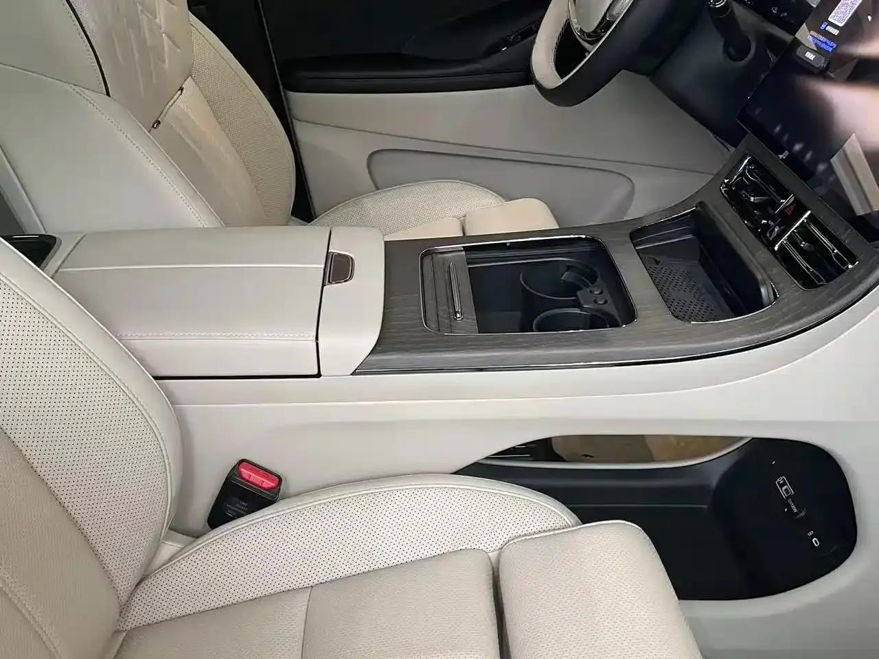 Trumpchi Aspiration M8 2025 Qiankun Series Ultra First Class — миниатюра 5