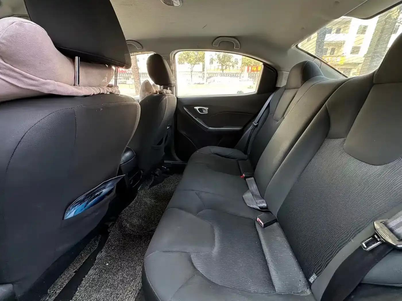 Trumpchi GA3 2013 1.6L Manual Elite Edition — миниатюра 6